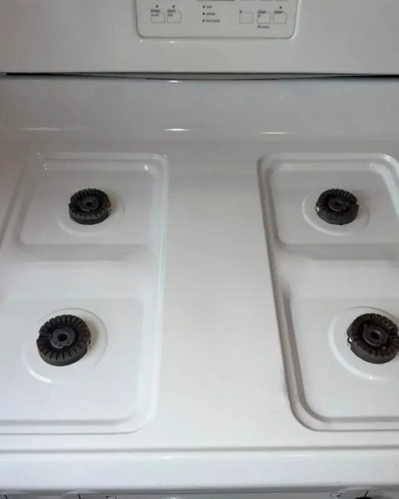 After cleaning: a gas hob